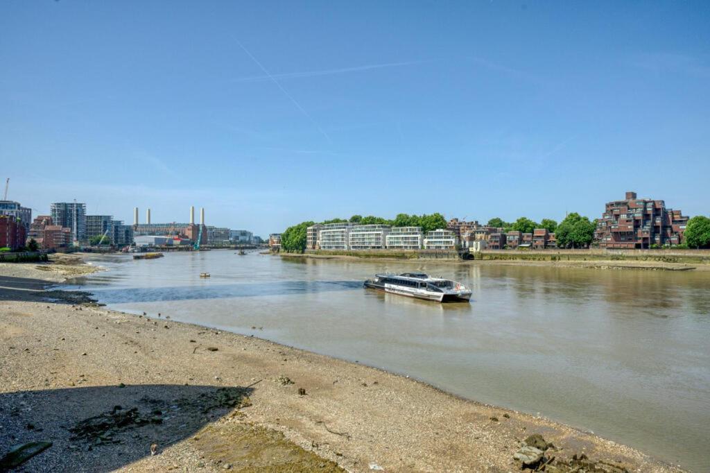2 Bedroom Flat In Vauxhall Londra